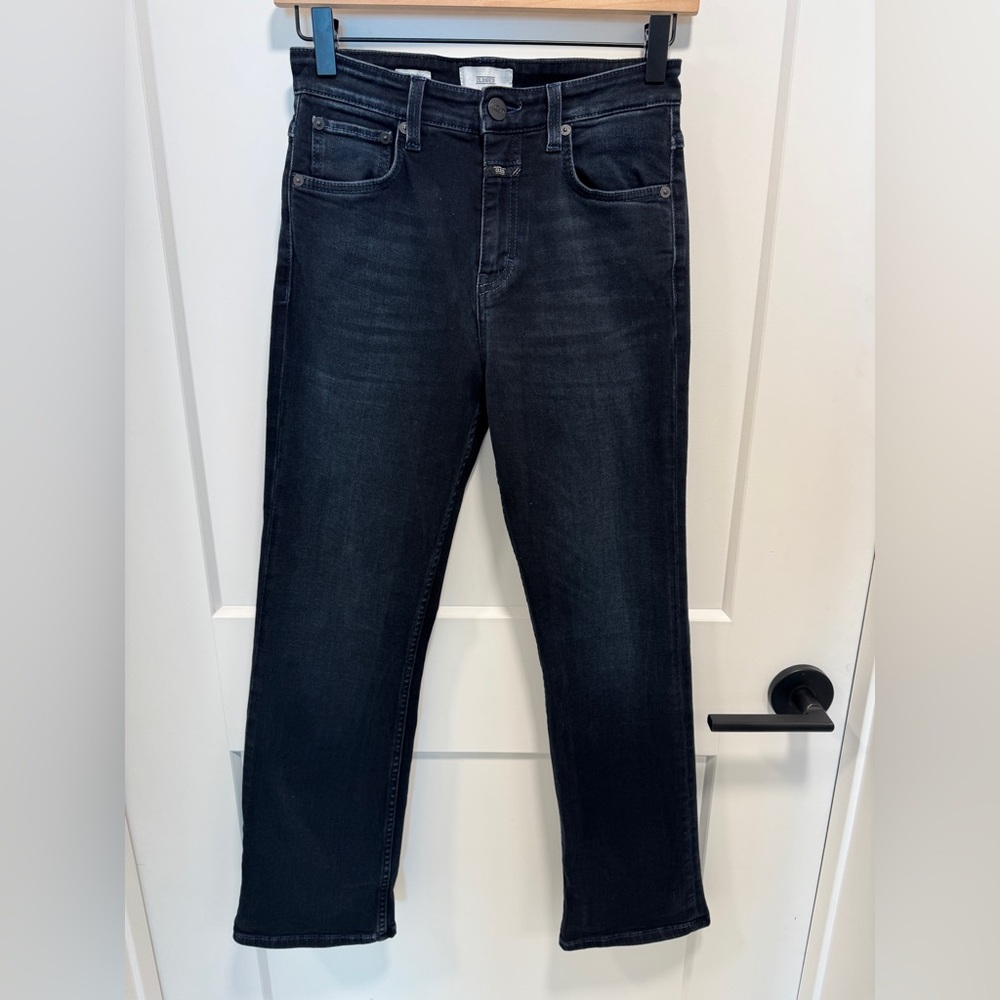 Closed Women's Straight Leg Jeans